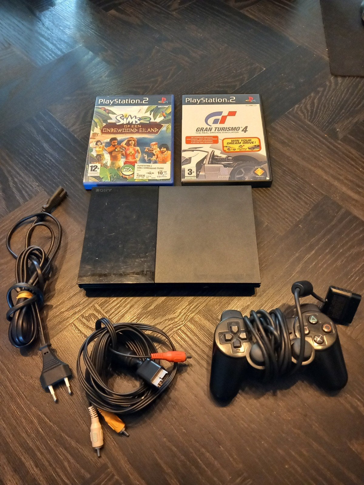 Sony PlayStation 2 (PS2) met 2 spellen en controller, Gebruikt, Eén computer, Ophalen of Verzenden, Sony Interactive Entertainment