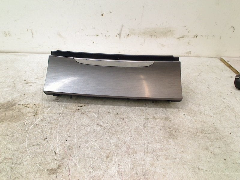 Asbak Voor Volkswagen Passat (362) 2013 3C0863284K, Gebruikt, Volkswagen, Volkswagen AG, Kundenbetreuung@volkswagen.de