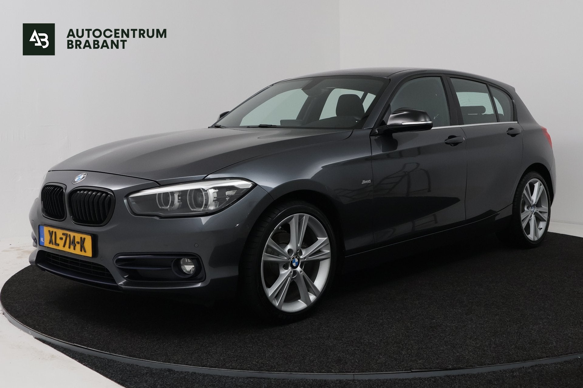 BMW 1-serie 118i Executive (NAVIGATIE, CAMERE, SPORTSTOELEN,, 1-Serie, Automatische klimaatregeling, Leder, Bedrijf