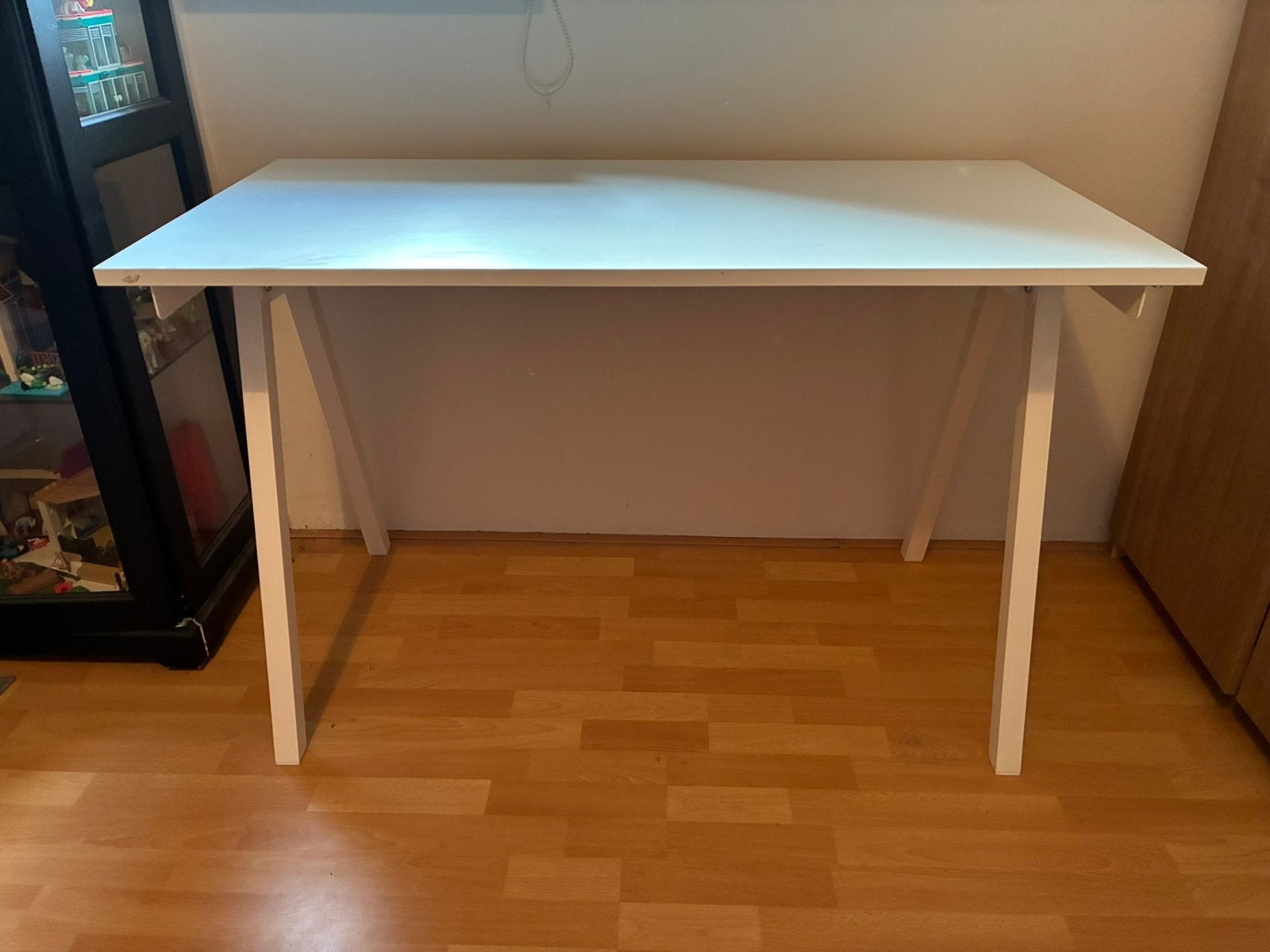 Wit bureau in nette staat 120x60x75 (bxdxh), Ophalen, Demontabel, 120 cm, Hout