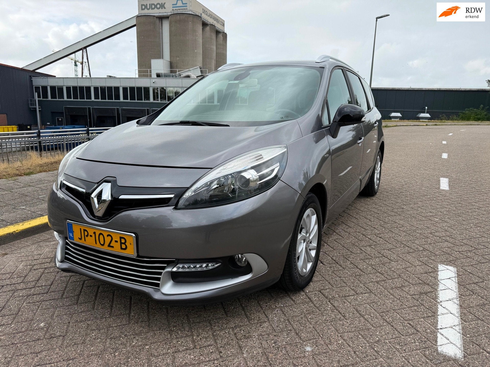 Renault Grand Scénic 1.2 TCe Limited 7p., Voorwielaandrijving, Dealer onderhouden, 15 km/l, Gebruikt