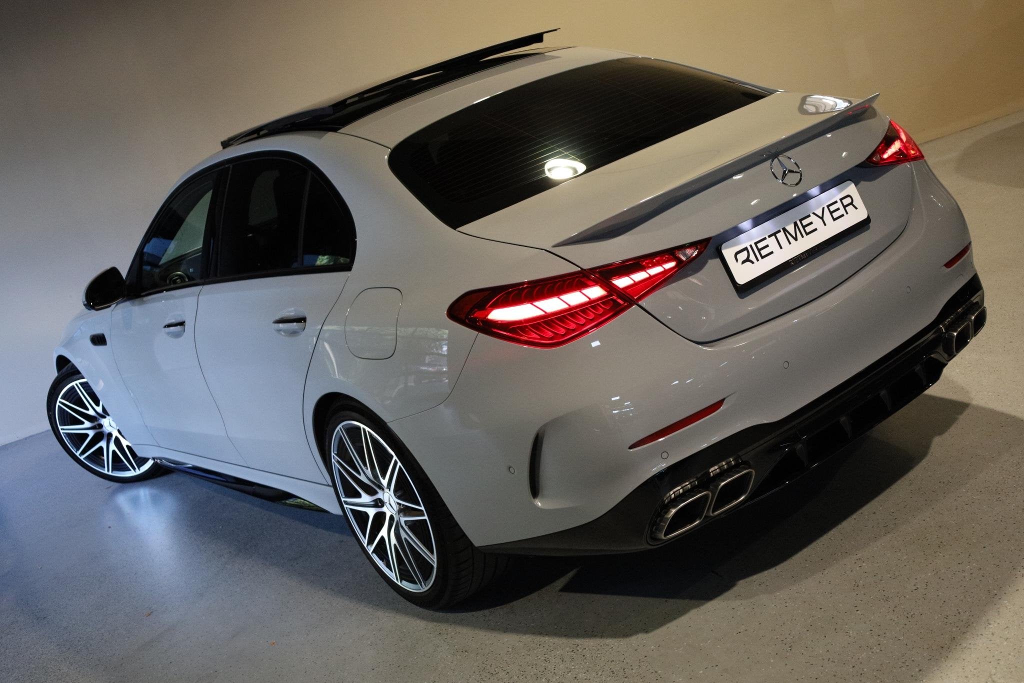 Mercedes-Benz C-klasse AMG 63 S E Performance |Keramisch |Ku, Auto's, Automaat, 12 maanden, 4 cilinders, Plug-in hybride