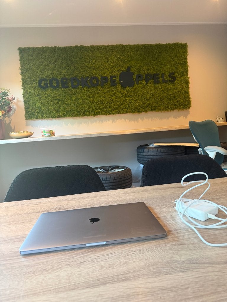 MacBook Pro 2019 15 inch i7 32GB 512GB Space Grey, Computers en Software, Gebruikt, Cupertino California, Support@apple.com, Ophalen