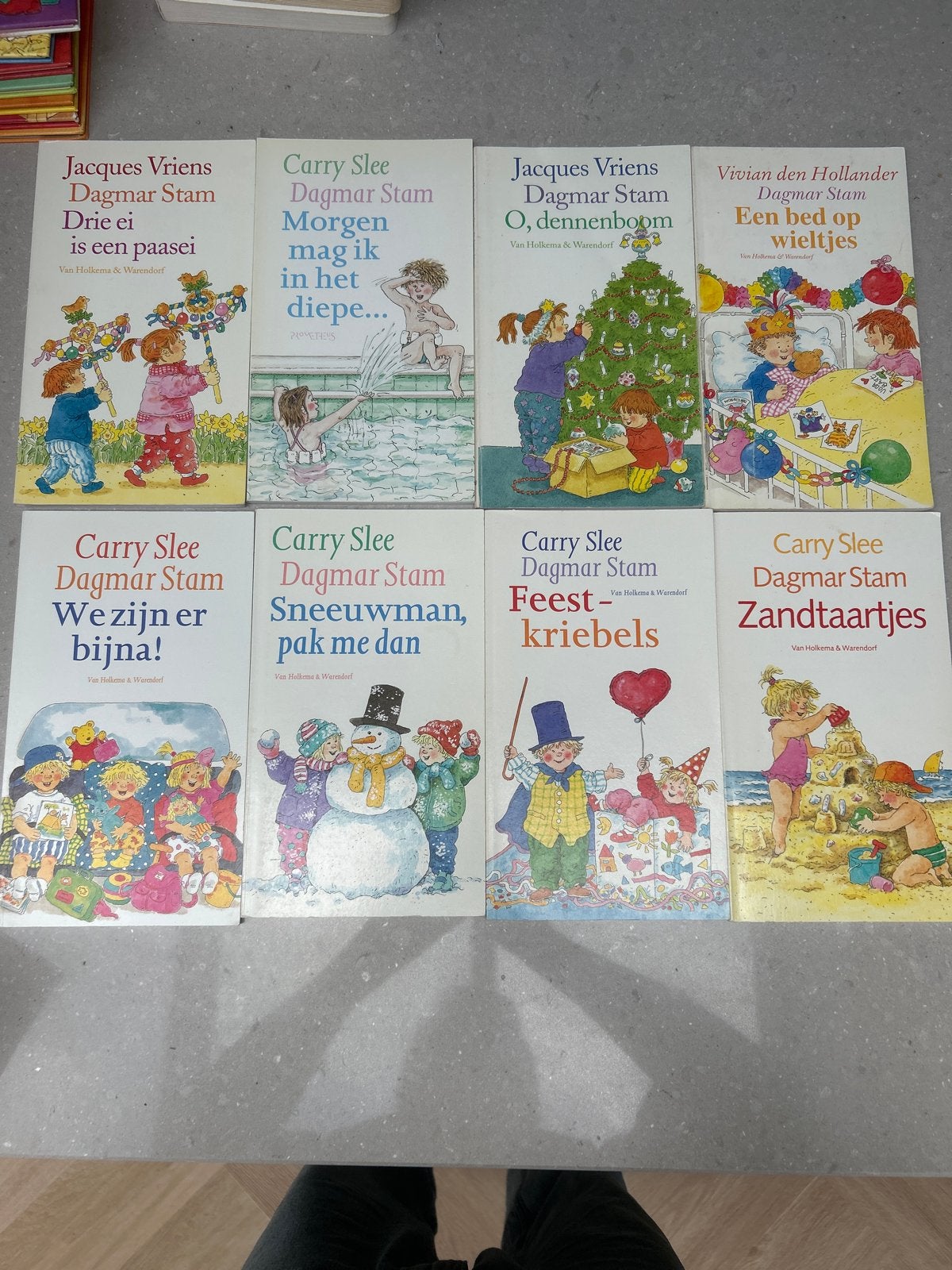 17 kinderboeken van Jacques Vriens, Carry Slee en Vivian den, Ophalen of Verzenden, Gelezen, Fictie
