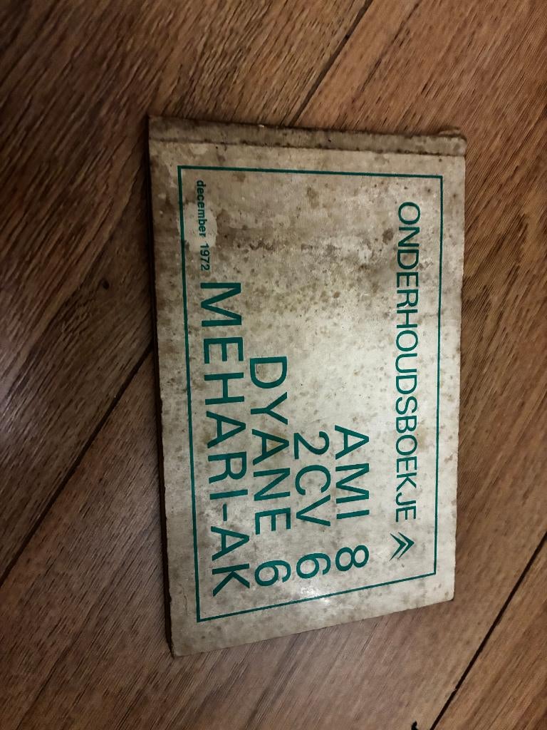 2pk /ami 8 /mehari/ dyane Citroën onderhoud boekje oldtimer, Ophalen of Verzenden