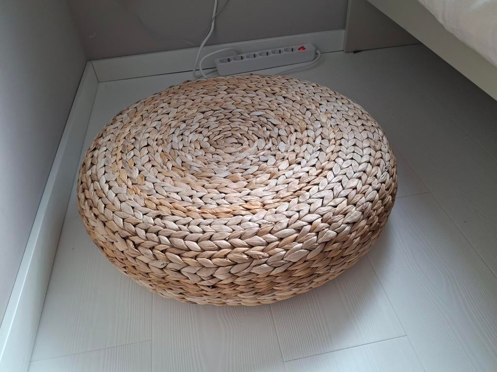 Ikea Alseda poef van bananenvezels, Huis en Inrichting, Ophalen, Gebruikt, Riet of Rotan, 50 tot 75 cm