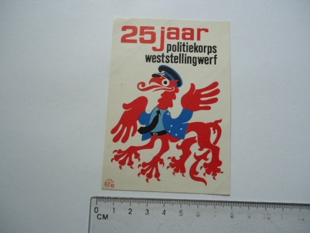 sticker oud POLITIE Weststellingwerf wolvega strip 1983 frie, Verzenden, Zo goed als nieuw, Bedrijf of Vereniging