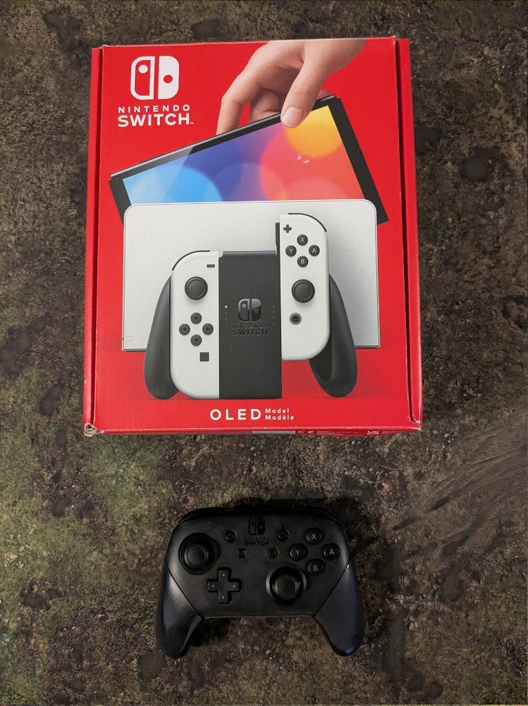 Nintendo Switch OLED met PRO controller, Ophalen of Verzenden, Zo goed als nieuw, Met 1 controller, Switch OLED