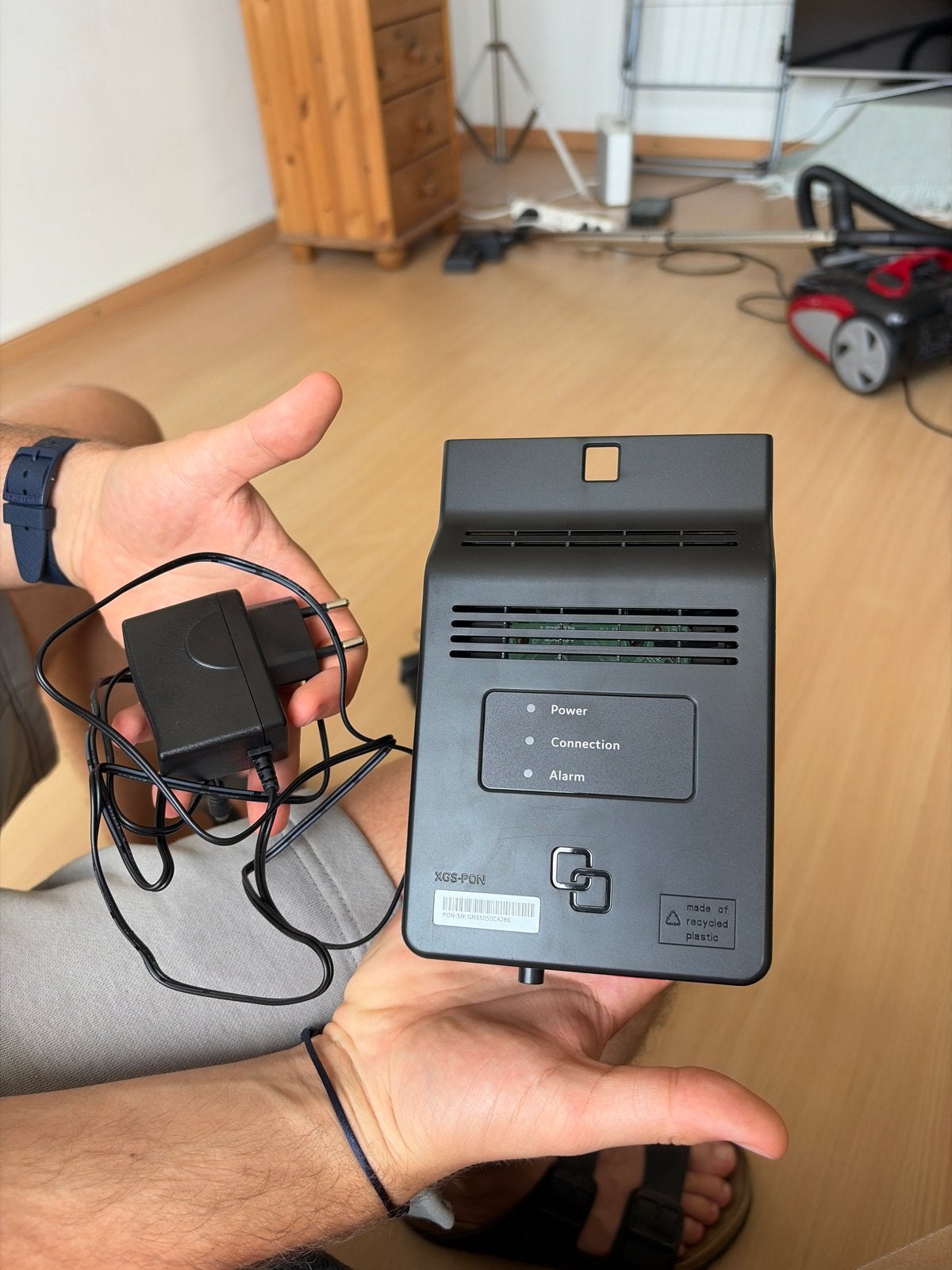 Genexis XGS-PON glasvezelmodem GMC-TK01-XGS2110, Computers en Software, Ophalen, Zo goed als nieuw, Router met modem