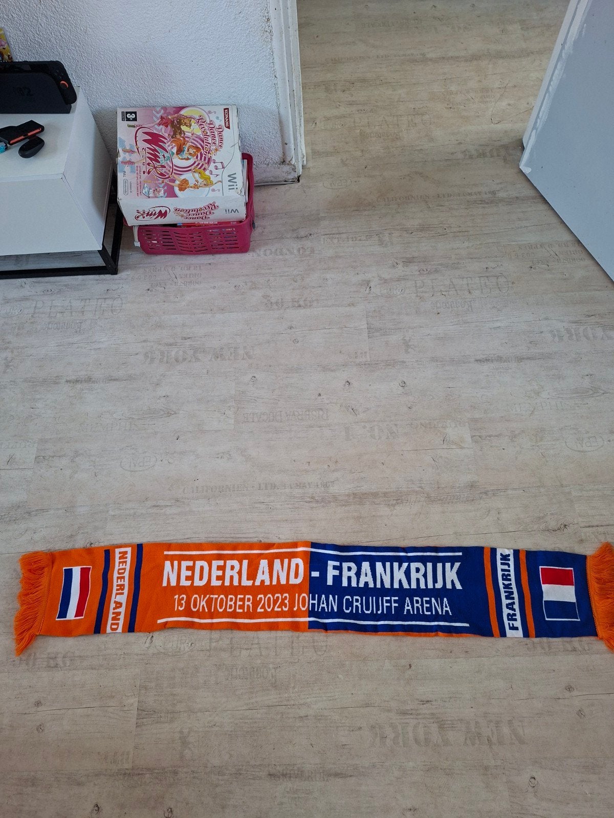 Oranje sjaal Nederland - Frankrijk 13 oktober 2023, Ophalen of Verzenden, Zo goed als nieuw, Clubaccessoires