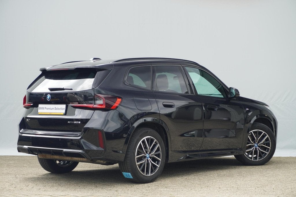 BMW X1 xDrive30e | M Sportpakket | Panoramadak | Elektrisch, Auto's, BMW, Elektrische stoelverstelling, Bedrijf, Vierwielaandrijving