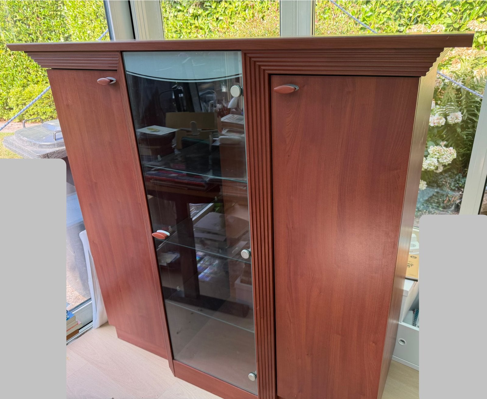 Mooie kersenfineer vitrinekast, Huis en Inrichting, Kasten | Vitrinekasten, Ophalen, Met deur(en), 100 tot 150 cm, 150 tot 200 cm
