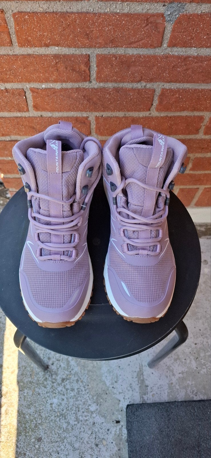 Mooie Wandelschoenen., Overige kleuren, Zo goed als nieuw, Mountainpeak., Wandelschoenen