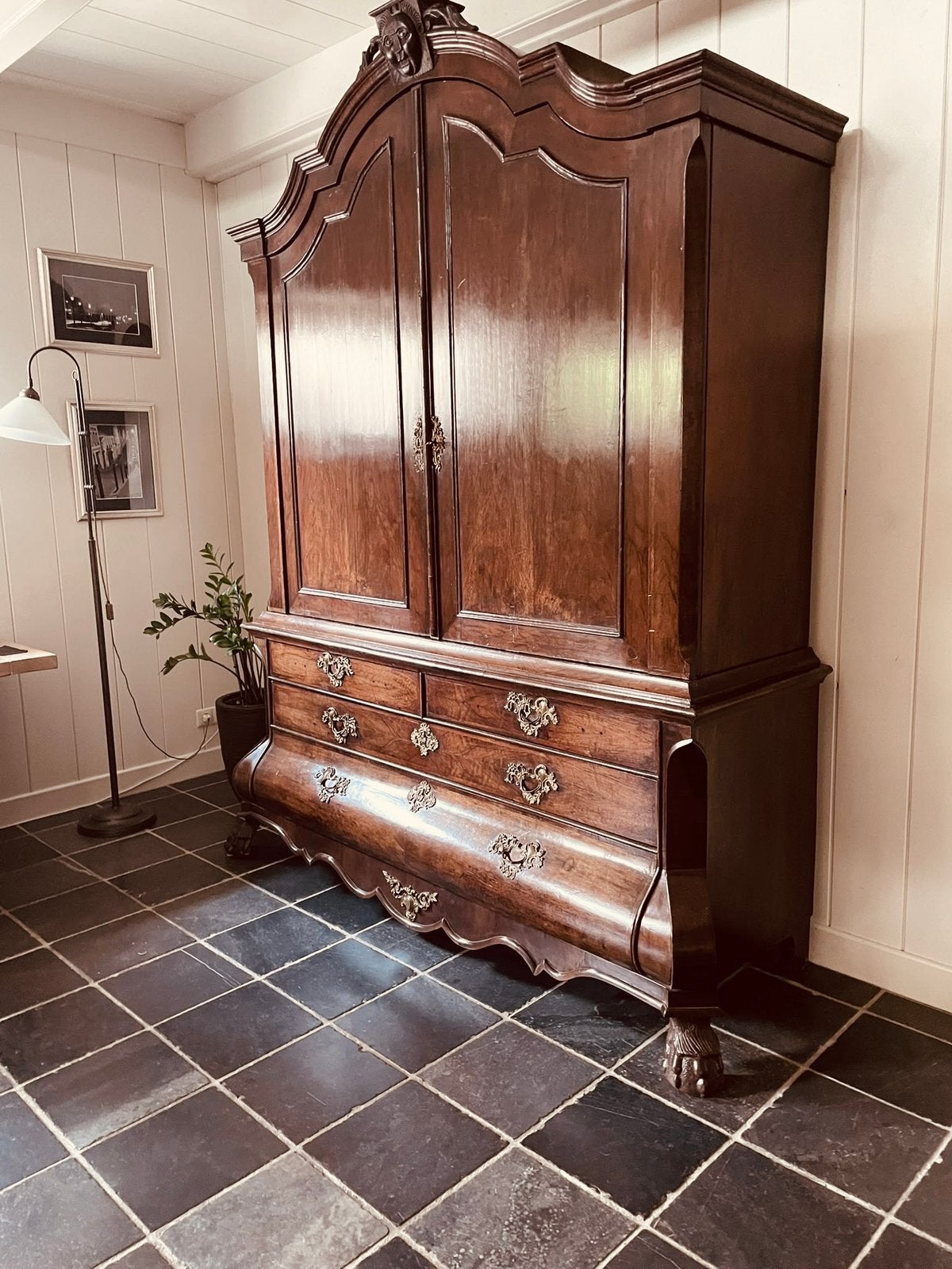 Brocante Zeeuws Kabinet, Ophalen