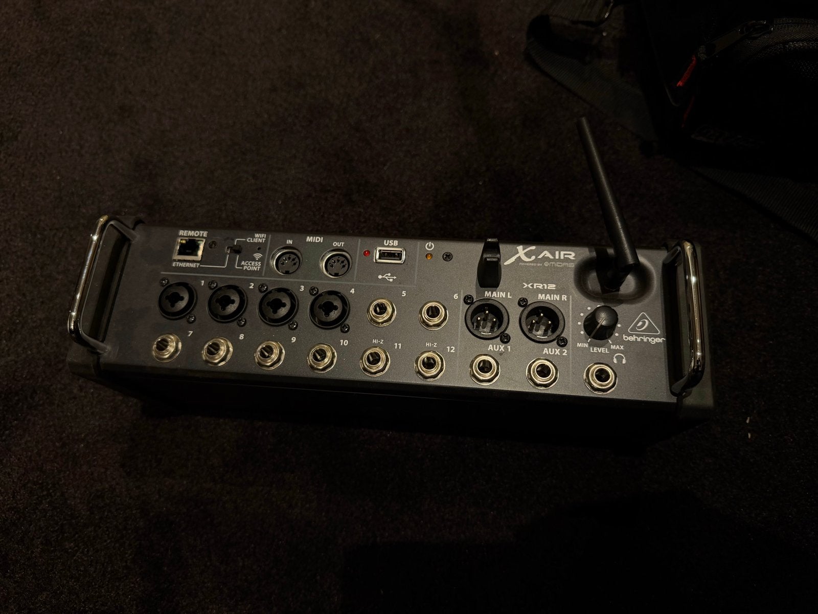 Behringer X AIR XR12 Digitale Mixer - Zo goed als nieuw, Ophalen of Verzenden, Zo goed als nieuw, 10 tot 20 kanalen, Microfooningang