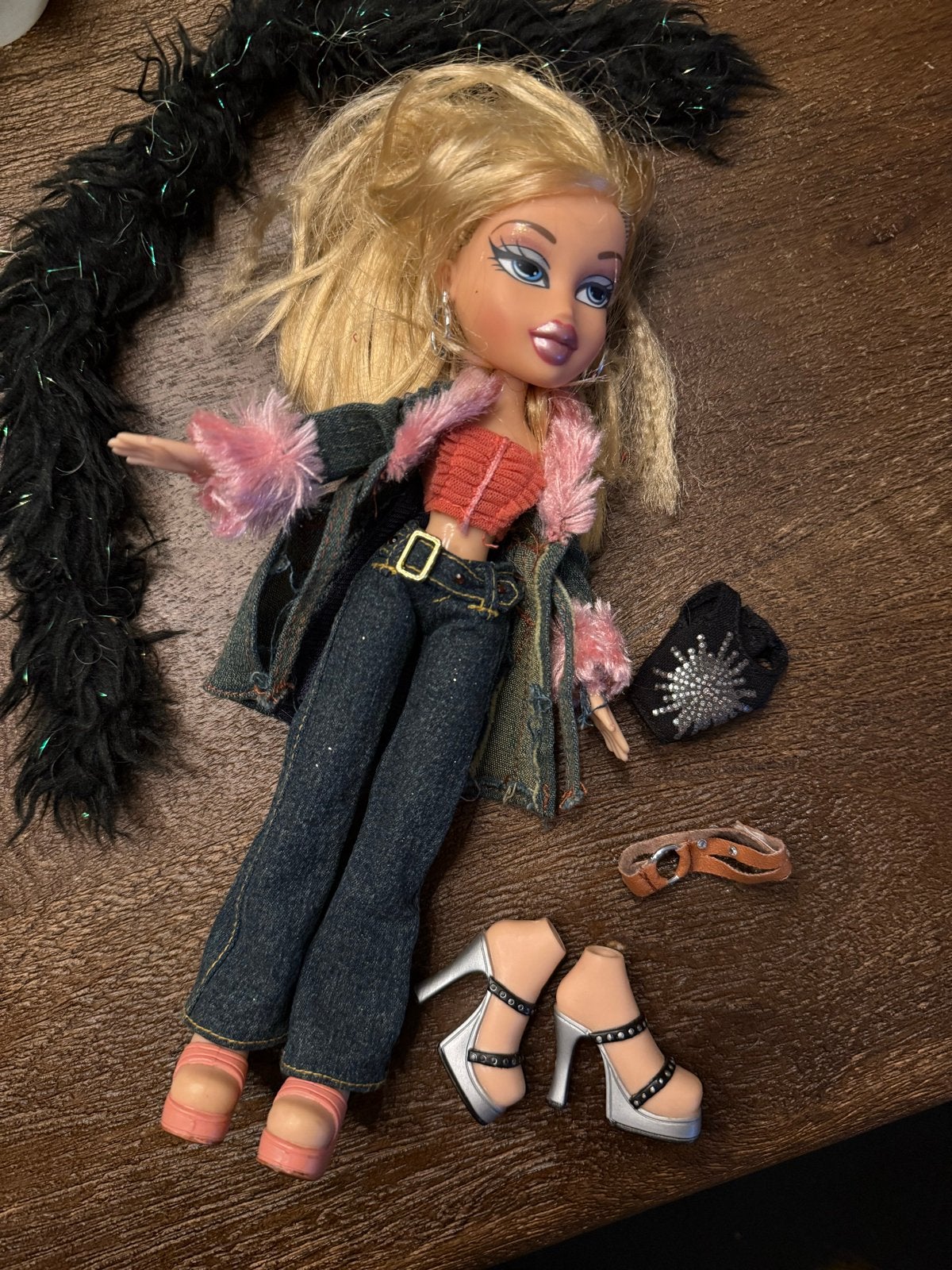 Bratz pop Cloe 2002 met accessoires - Blond haar, Ophalen of Verzenden, Gebruikt, Overige typen