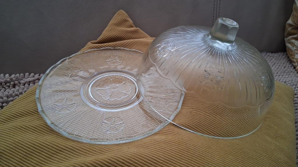Vintage Glazen Taartschaal met Stolp - Bloemmotief, Antiek en Kunst, Antiek | Glas en Kristal, Ophalen of Verzenden