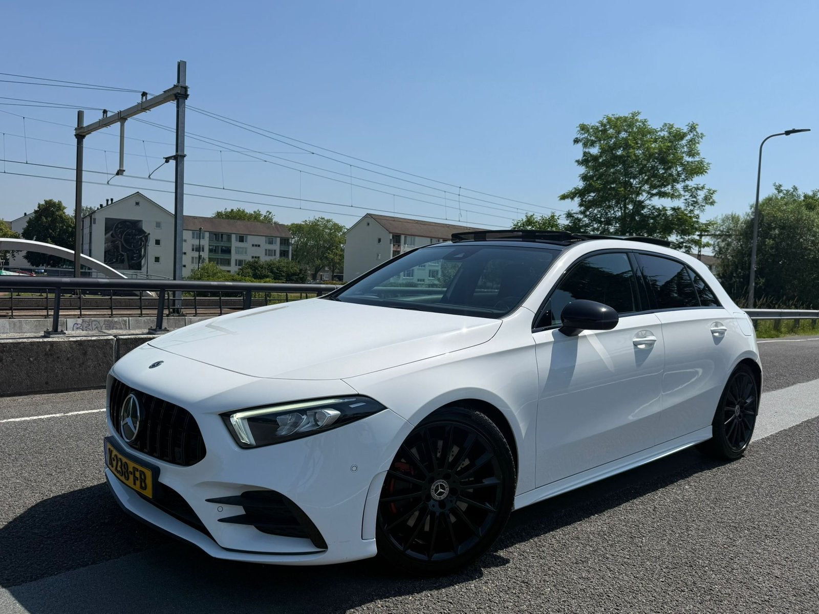 Mercedes-Benz A-klasse, A250 AMG 224PK Pano-Burmester-A35, Auto's, Mercedes-Benz, Particulier, A-Klasse, Achteruitrijcamera, Adaptieve lichten