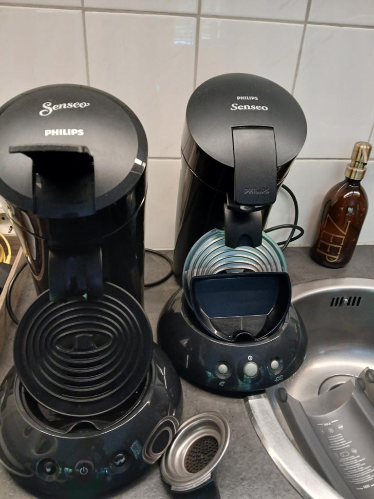 2 Senseo Philips  zwart koffiezetapparaten bijna gratis, Witgoed en Apparatuur, Koffiezetapparaten, Koffiemachine, Ophalen of Verzenden