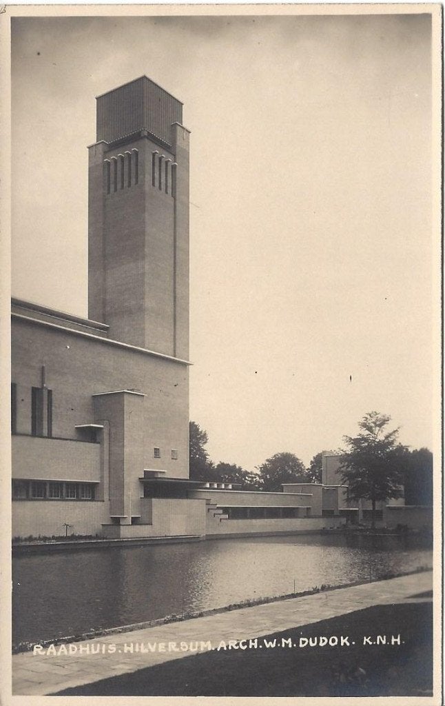 Hilversum (N.H.) Raadhuis, Architect Wim Dudok, Fotokaart, Ophalen of Verzenden, 1920 tot 1940, Ongelopen, Noord-Holland