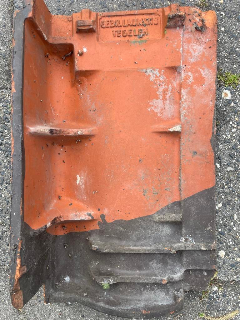 Holle Mulden Dakpannen Bruin - Gebruikt, Ophalen, Gebruikt, 15 m² of meer, Dakpannen