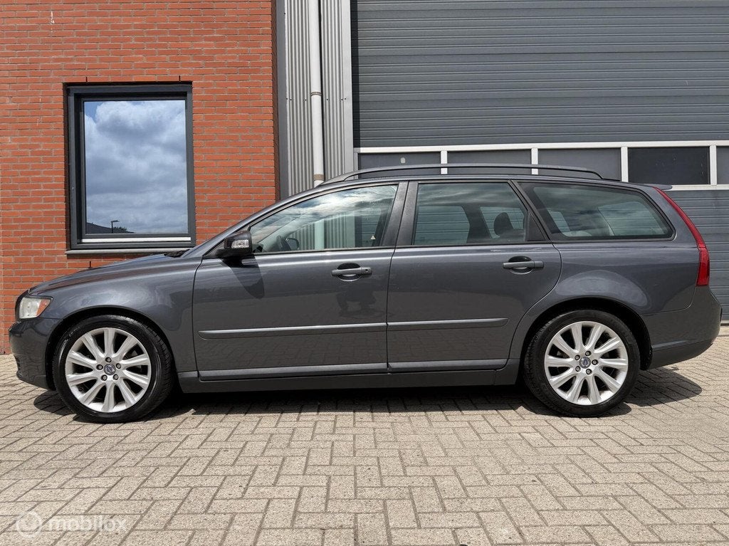 Volvo V50 2.4 Aut. Edition 2 - LPG G3 - nw. dist. riem, Auto's, Volvo, Gebruikt, Zwart, 700 kg, 2435 cc