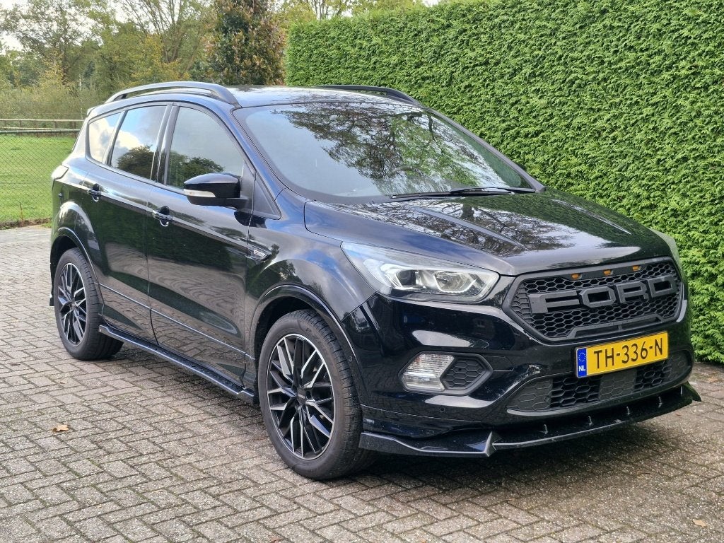 Ford Kuga 1.5 ST-Line full package (X5, q5, Kodiaq, Tiguan), Zwart, 4 cilinders, Overige bekleding, Zwart