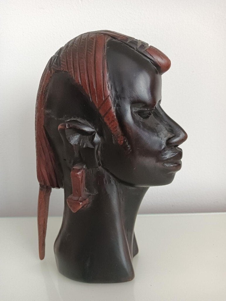 Prachtig uitgesneden vrouwenhoofd uit Kenia. Hoogte 22cm, Hout, 22 cm, Afrika, Houtsnijwerk