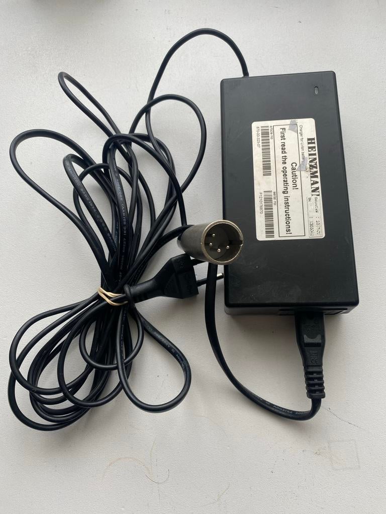 Heinzmann E-bike Oplader 48V 2.0A - 3 en 4 pins, Ophalen of Verzenden, Gebruikt