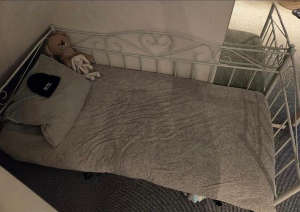 Bed 90x200, Gebruikt, 90 cm, Eenpersoons, Wit