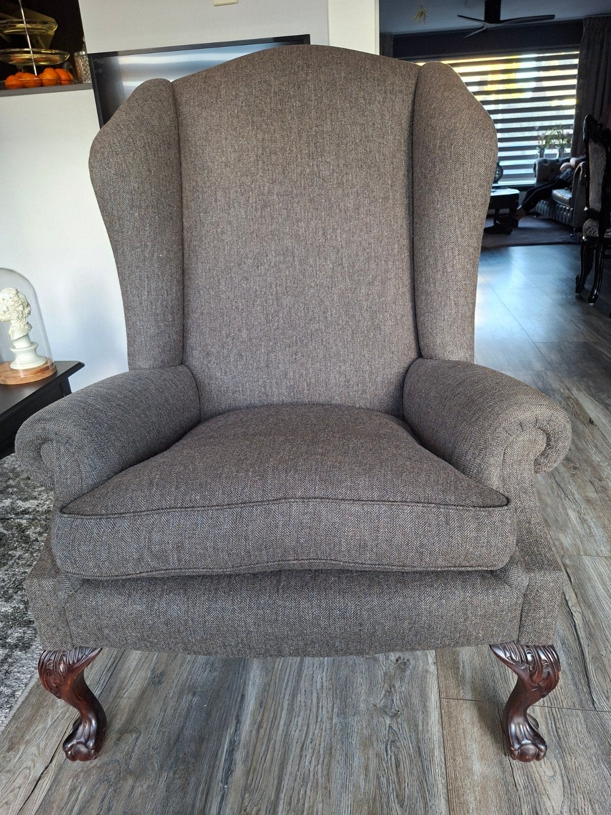 Klassieke Oorfauteuil Stof Bruin - Rookvrij, Hoge Rugleuning, Ophalen, Gebruikt, Klassiek, 75 tot 100 cm