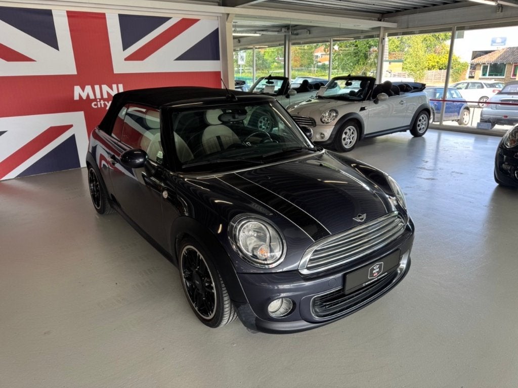 Mini 1.6 ONE Cabrio 2014 Grijs, Auto's, Voorwielaandrijving, Beige, Cabriolet, 4 stoelen