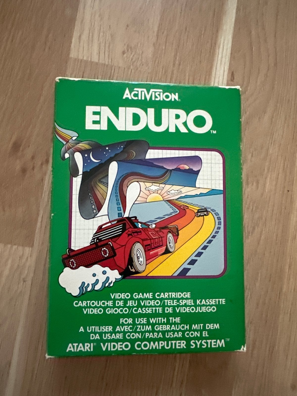 Activision Enduro - Atari 2600 - Compleet met doos en boekje, Met games, Ophalen of Verzenden, Zo goed als nieuw, Zonder controller