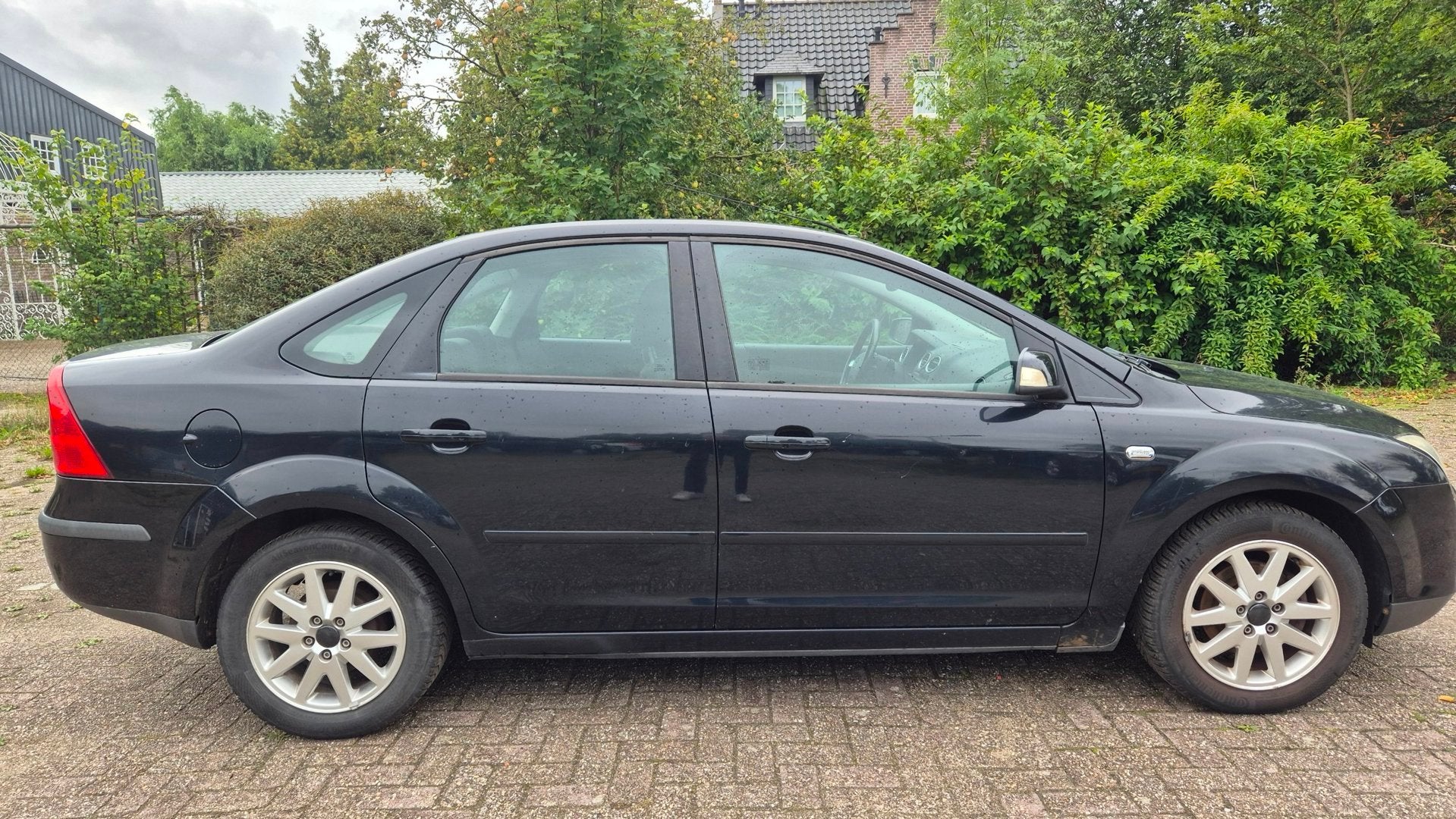 Ford Focus 1.6-16V Ghia APK AIRCO DISTR VERV 2022, 1596 cc, Gebruikt, 4 cilinders, 635 kg