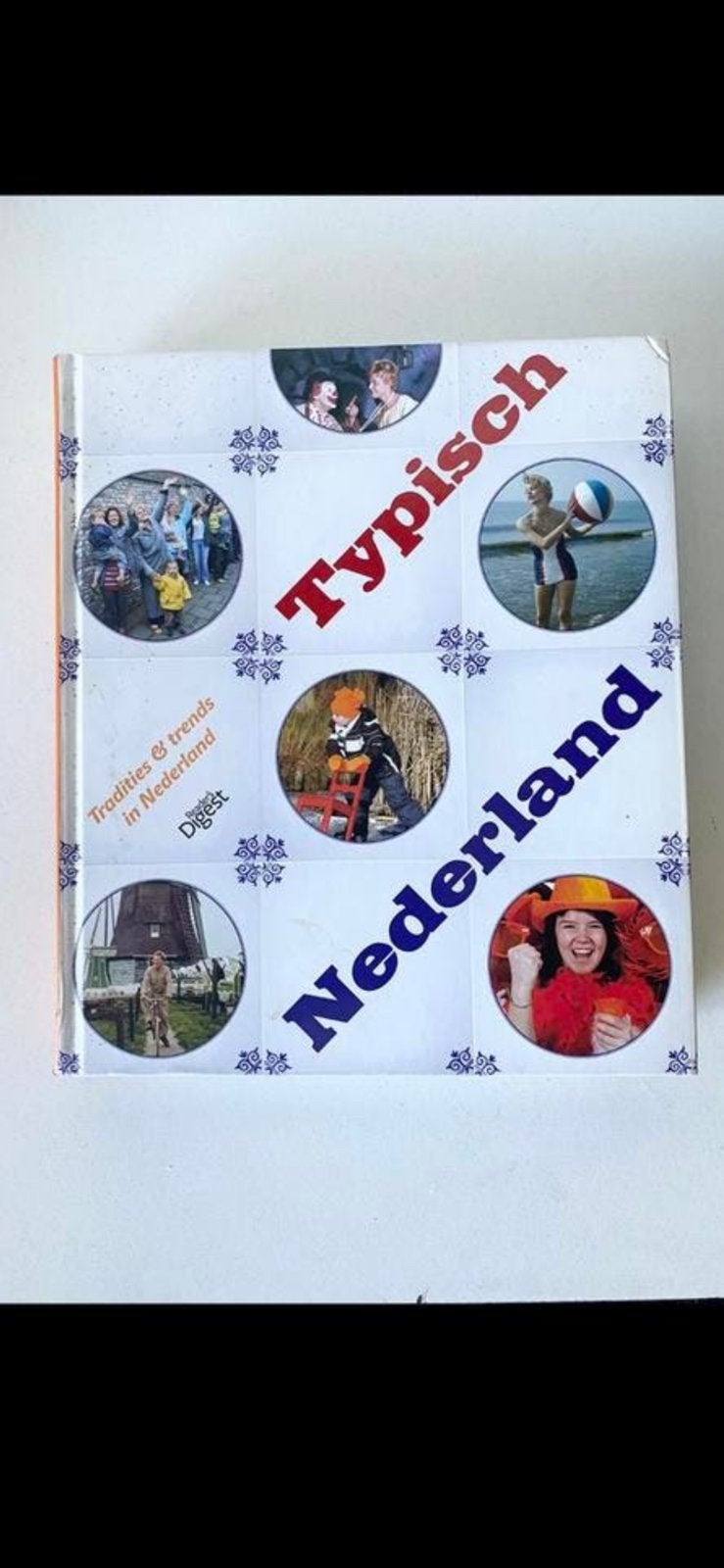 boek:  ‘TYPISCH NEDERLAND’  (2011), Ophalen of Verzenden, Zo goed als nieuw