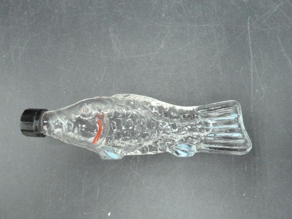 Vintage glazen parfumflesje vis, Antiek en Kunst, Ophalen of Verzenden