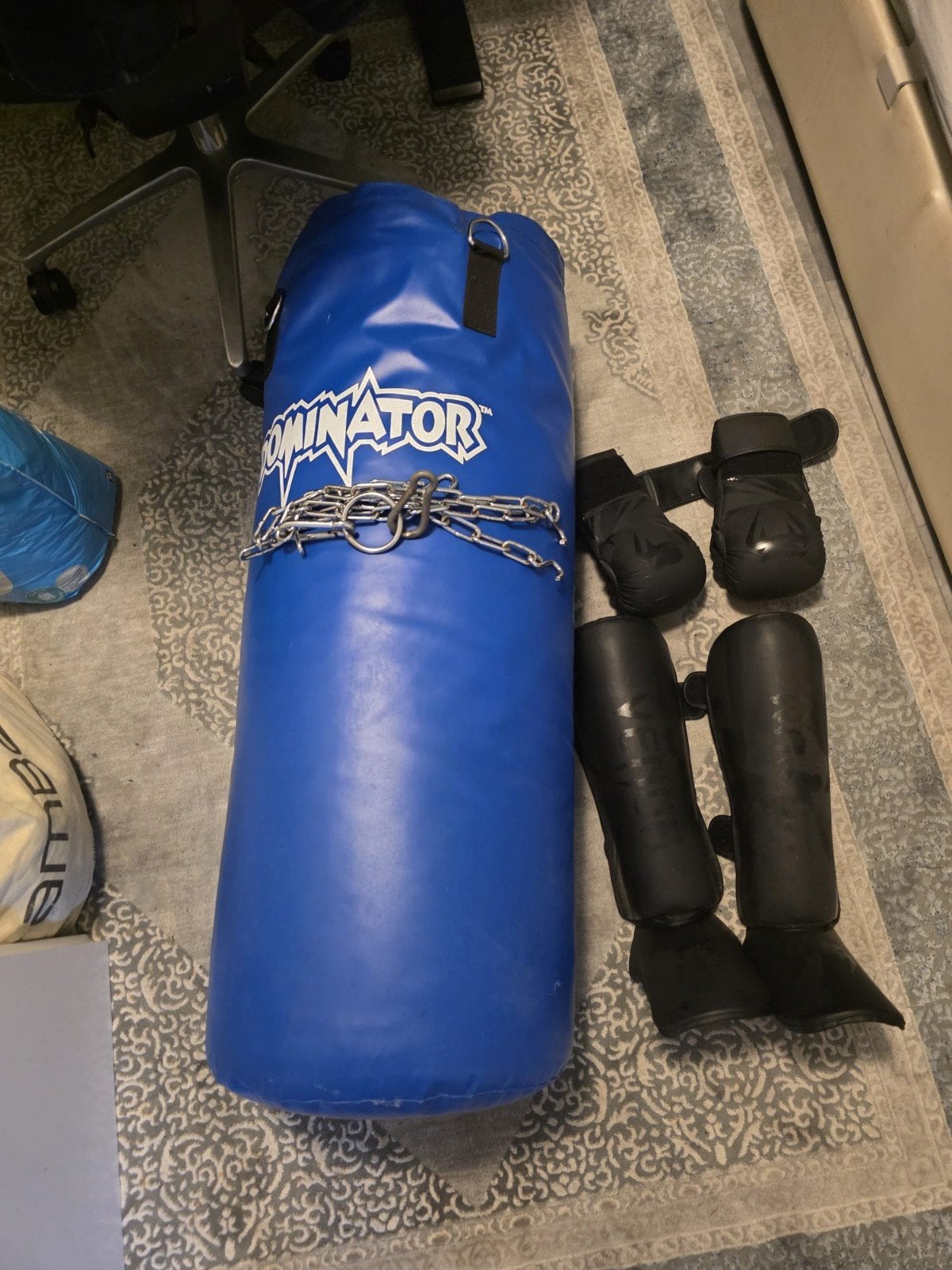 Bokszak Dominator met Venum set L, Ophalen of Verzenden, Zo goed als nieuw, Bokszak