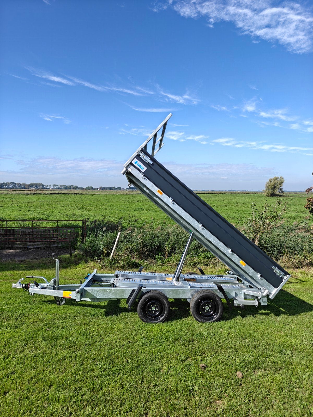 Demo Hapert kipper aanhanger 2700KG + Rijplaten, Ophalen of Verzenden, Zo goed als nieuw
