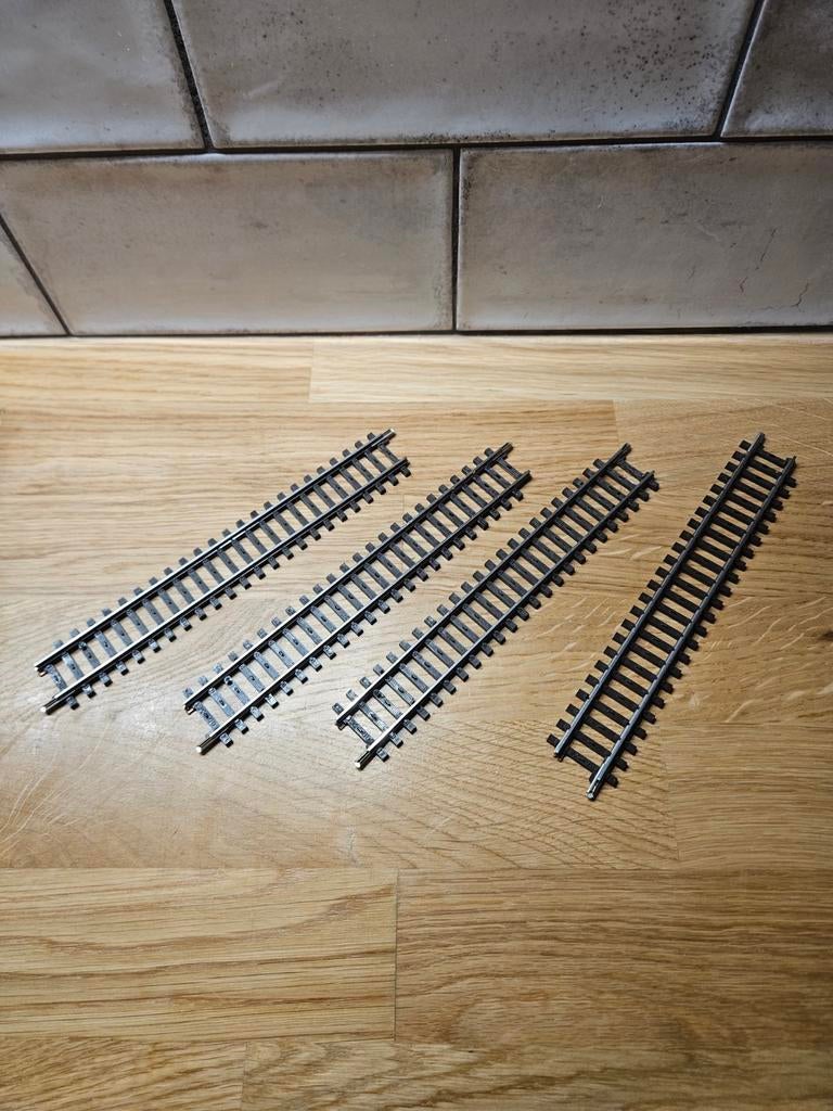Märklin K-rails 2200, 4 stuks, B-kwaliteit, Wisselstroom, Gebruikt, Rails, Ophalen of Verzenden