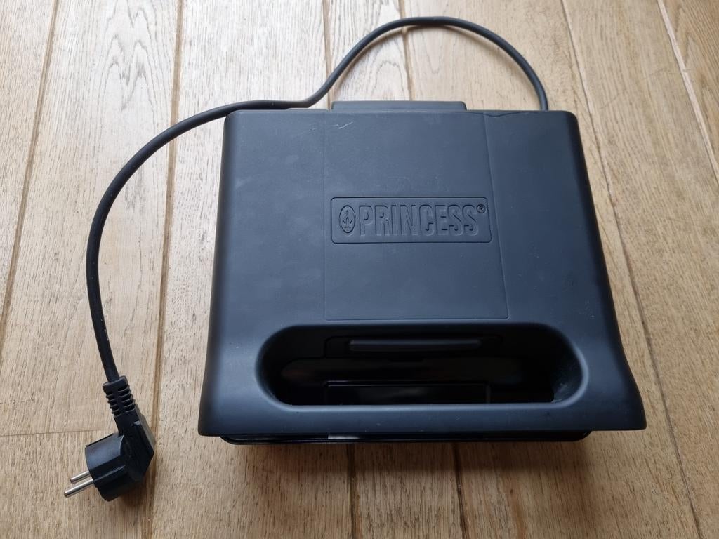 Tosti Ijzer, Princess Grill compact Flex 700 Watt, Ophalen of Verzenden, Uitneembare platen, Gebruikt