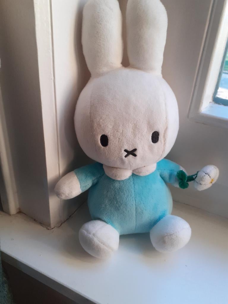 Nijntje van Dick Bruna met bloemetje, Ophalen of Verzenden, Zo goed als nieuw, Konijn