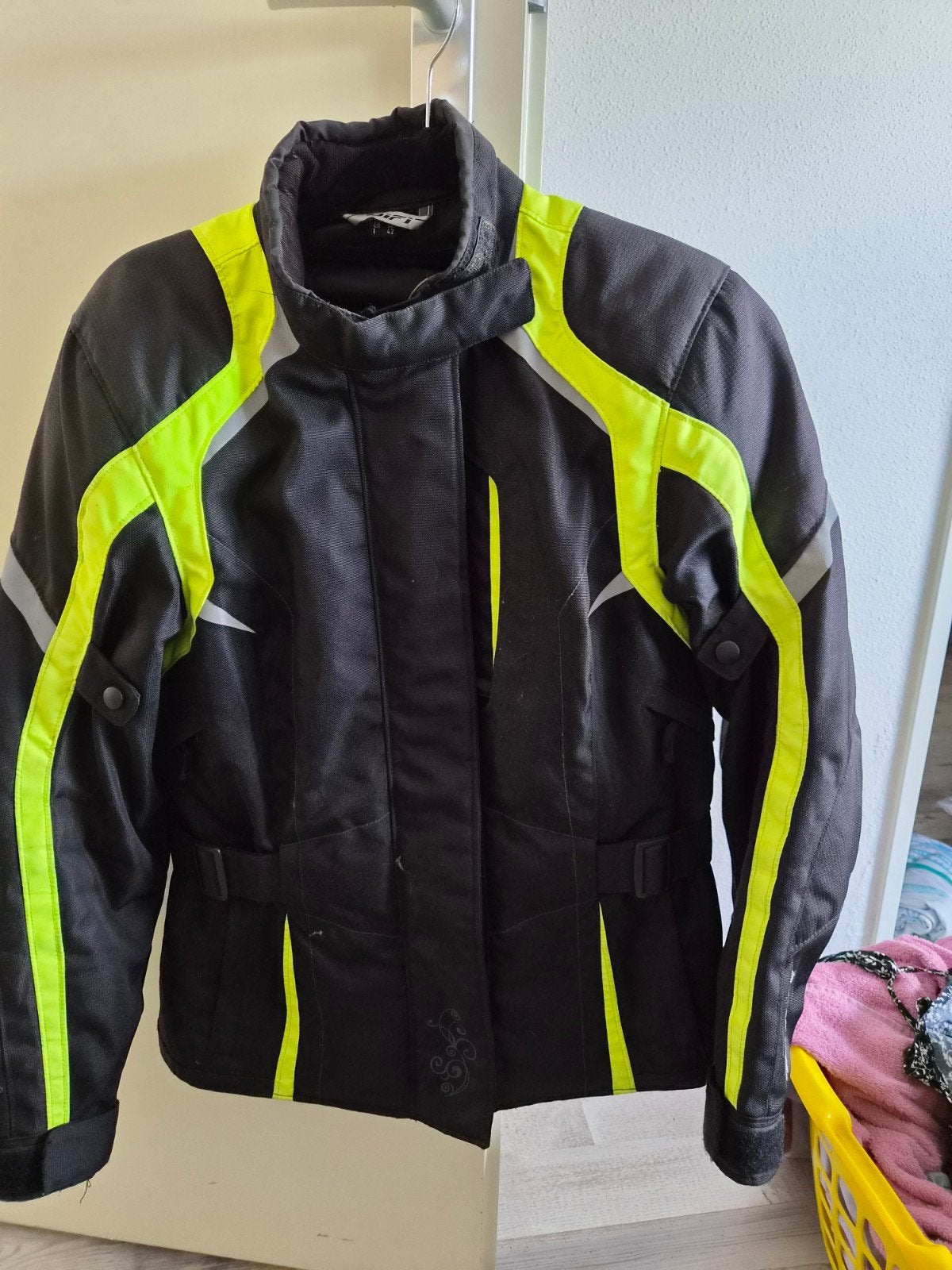 Difi motorjas textiel dames maat 38/40, zwart/neon geel, Motoren, Kleding | Motorkleding, Ophalen, Jas | textiel, Difi, Dames