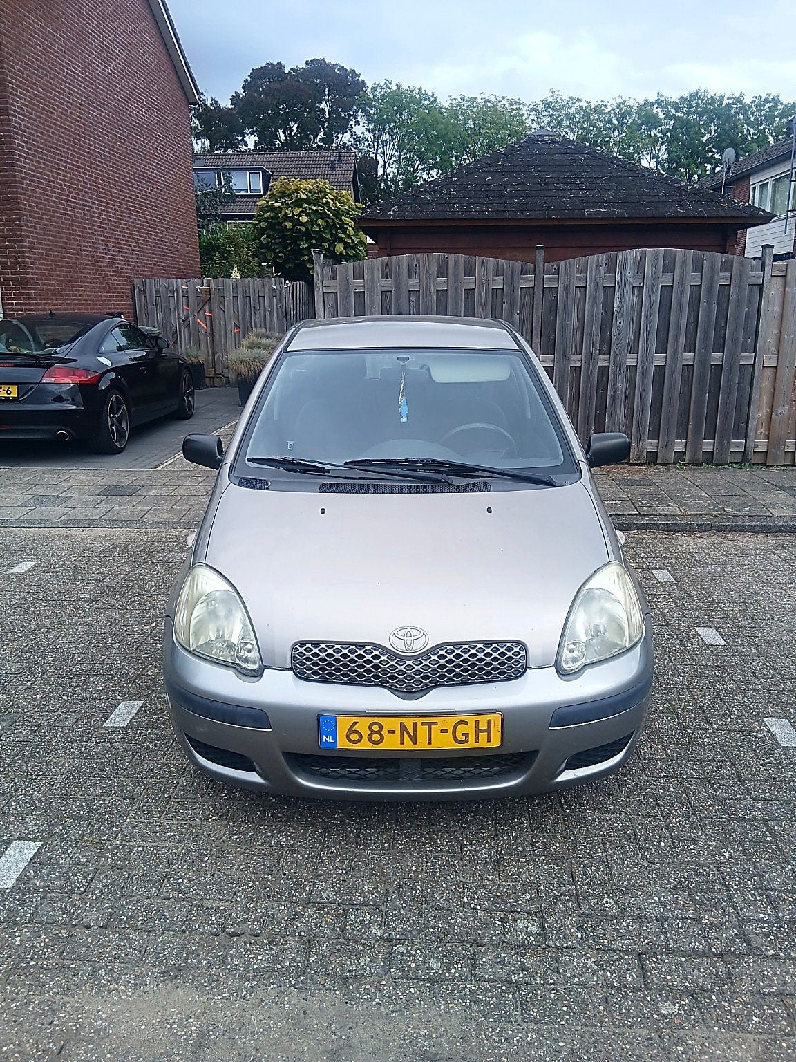 Foto 5 van Toyota Yaris 1.3 87pk zuinige, lage 143000km!