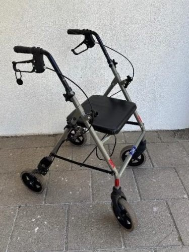 Nr 34... Rollator Lichtgewicht vermeiren group, Ophalen, Gebruikt, -, Opvouwbaar