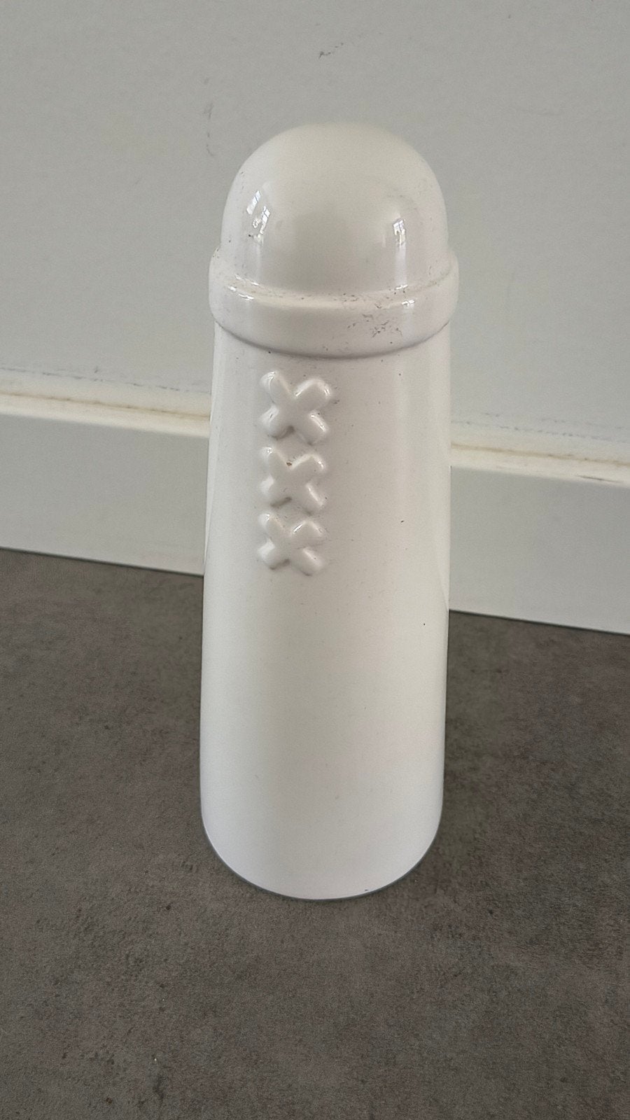 Witte spaarpot met Amsterdam XXX logo, Ophalen of Verzenden, Gebruikt, Steen, Aardewerk of Keramiek, Object of Gebouw