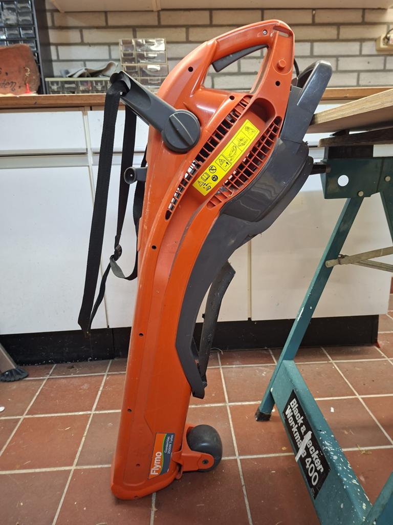Husqvarna Flymo bladblazer, Tuin en Terras, Bladblazers, Ophalen, Zo goed als nieuw, Elektrisch