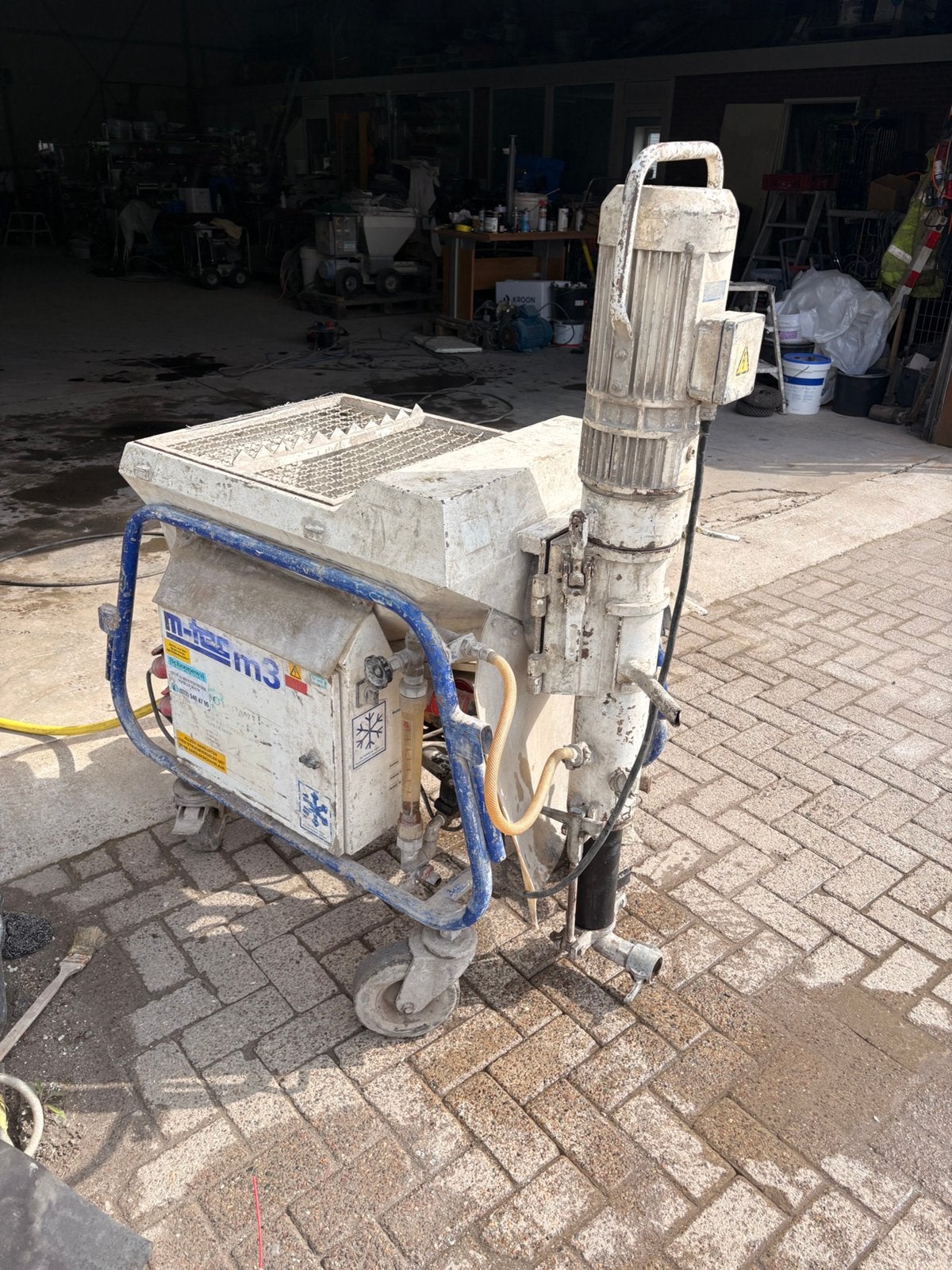 M-tec m3 egaline pomp/ gietvloeren 380v, Ophalen, Gebruikt