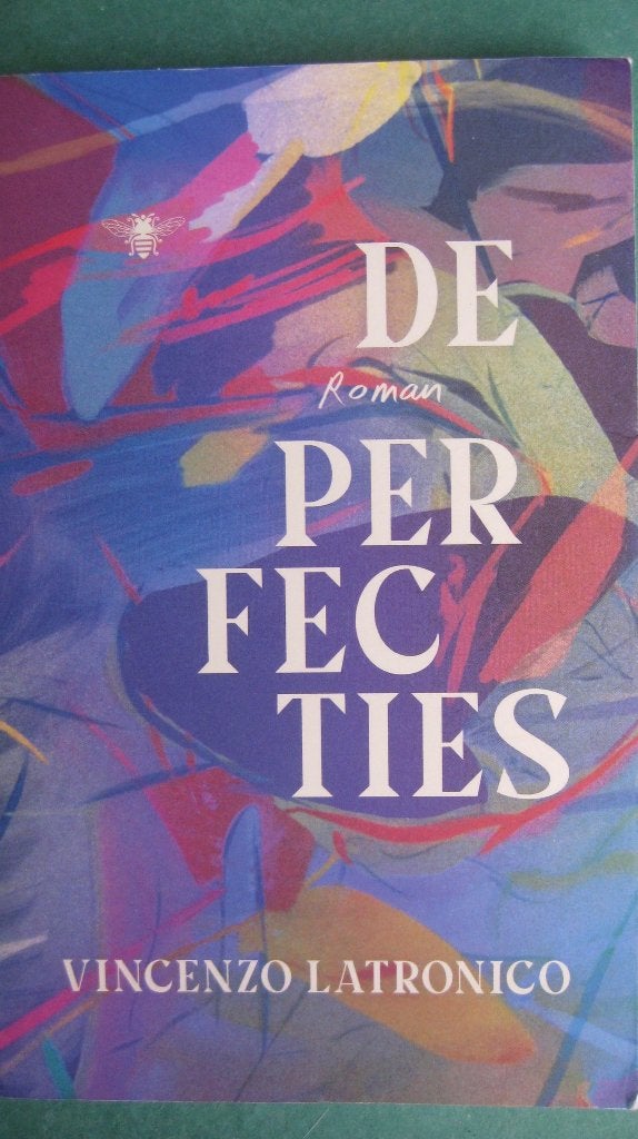 Vincenzo Latronico  – De perfecties, Ophalen of Verzenden, Zo goed als nieuw, Europa overig