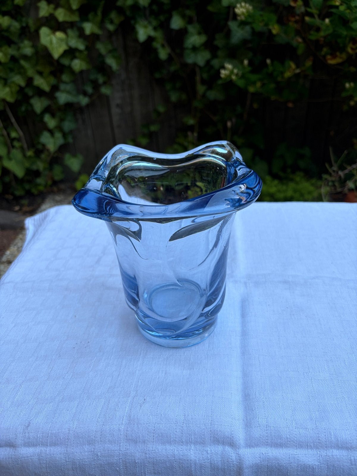 Blauwe glazen vaas (Kristalunie Maastricht), Antiek en Kunst, Ophalen of Verzenden