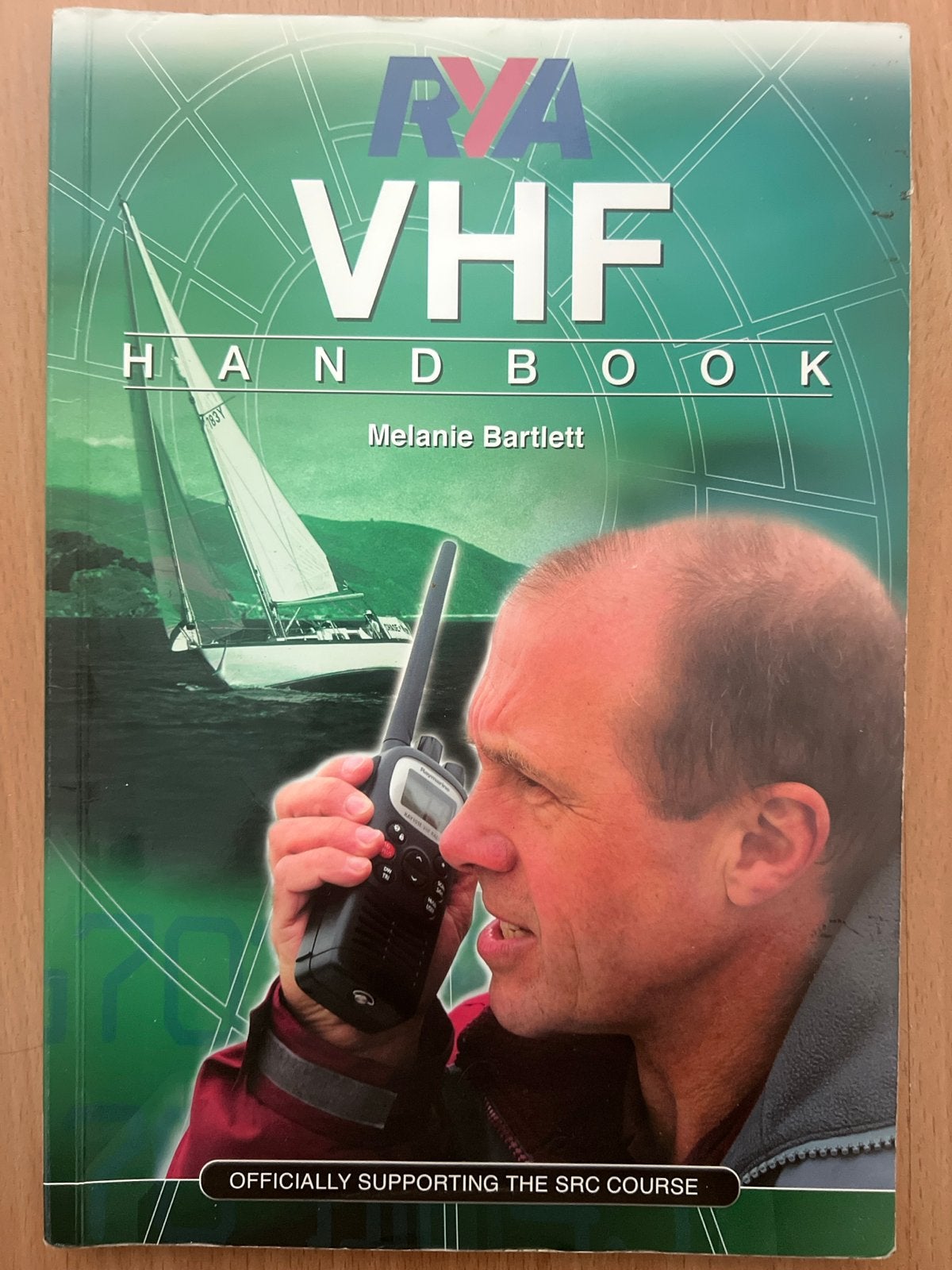 RYA VHF Handbook - Officiële gids voor maritieme radio, Ophalen of Verzenden, Gelezen, Overige onderwerpen